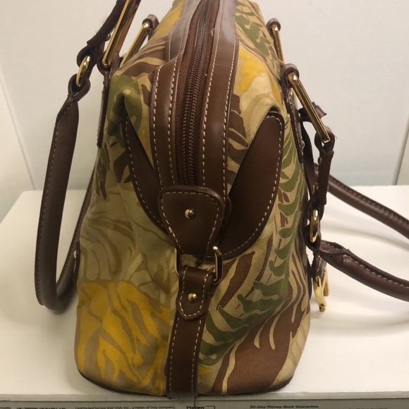 ETIENNE AIGNER brown canvas multi colored shoulder bag. Gold hardware. - Picture 8 of 16